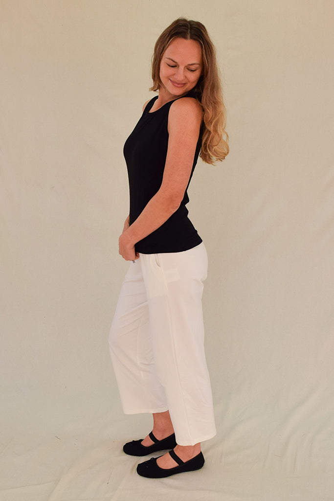 Black sleeveless bamboo tank top