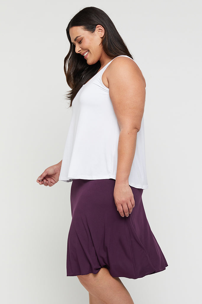 a line skirt in stretchy bamboo fabric for plus size women