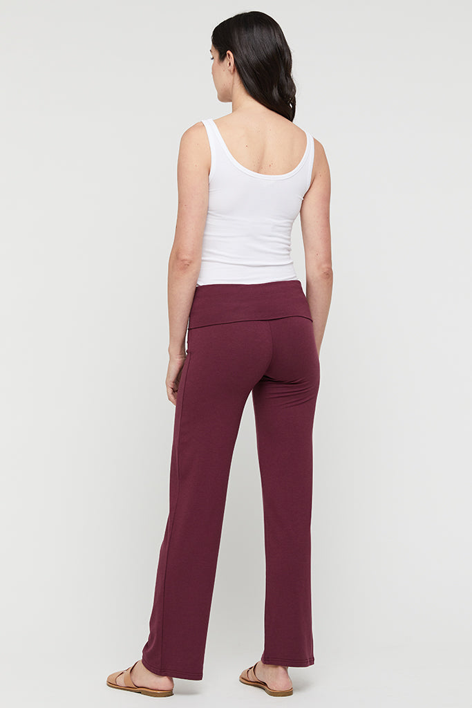 Burgundy pants in soft bamboo blend, suitable for sensitive skin