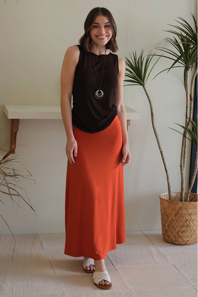 summer outfit with long bamboo skirt and a chocolate top