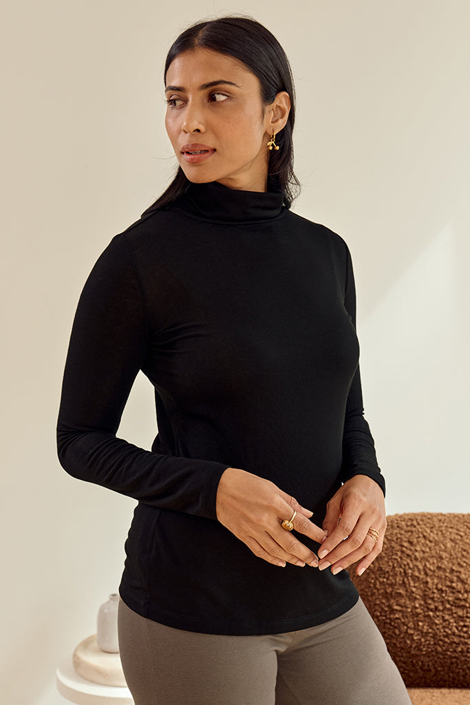 Maya Turtle Neck Knit - Black