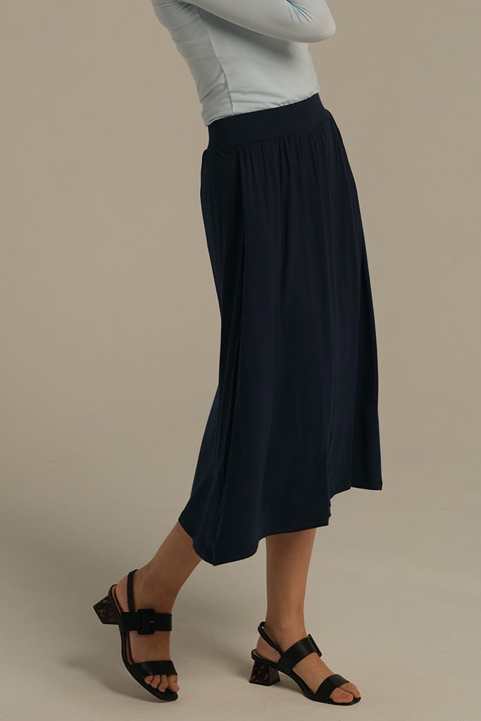 bamboo midi length skirt in dark navy