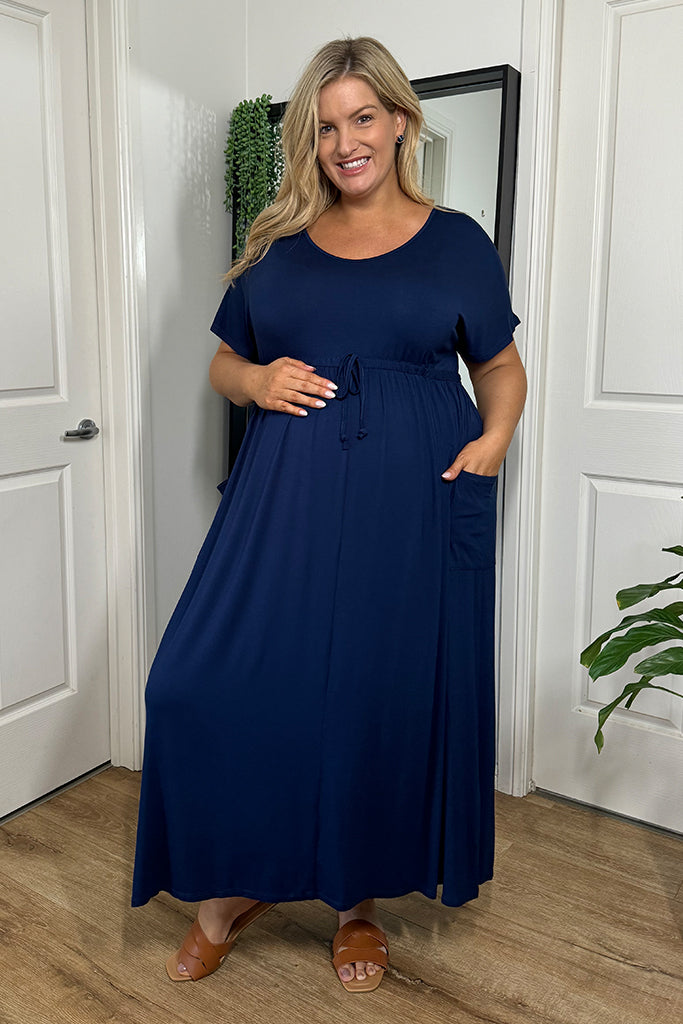 Maternity maxi dress with pockets.
