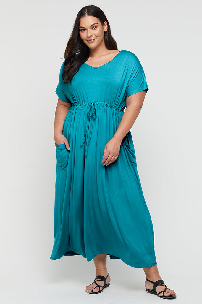 Casual plus size maxi dress in teal.