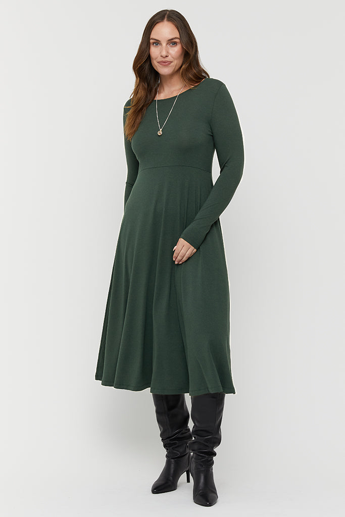 Sustainable bamboo dress with scoop neckline and comfortable stretch.