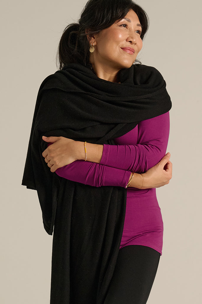 Bamboo & Recycled Cashmere Wool Travel Wrap - Black