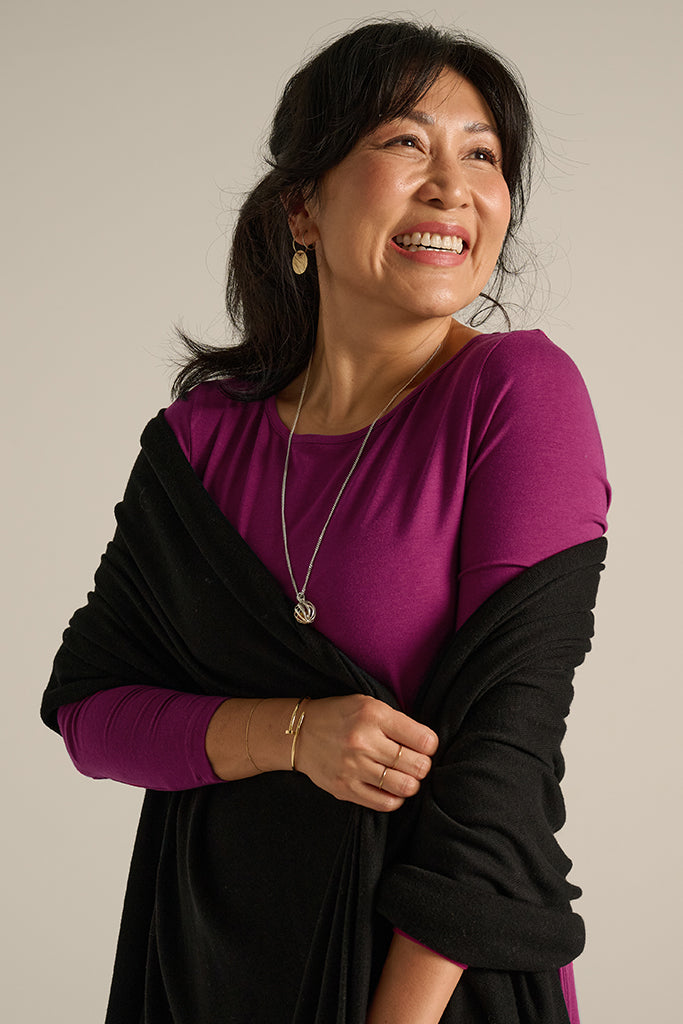 Bamboo & Recycled Cashmere Wool Travel Wrap - Black