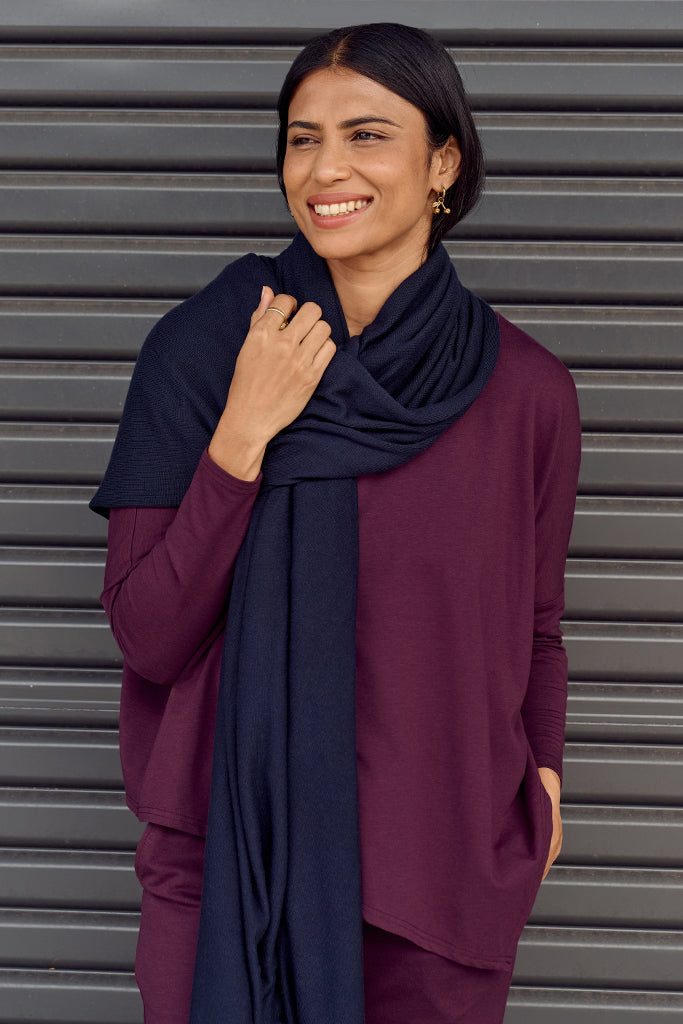 Bamboo & Recycled Cashmere Wool Travel Wrap - Dark Navy