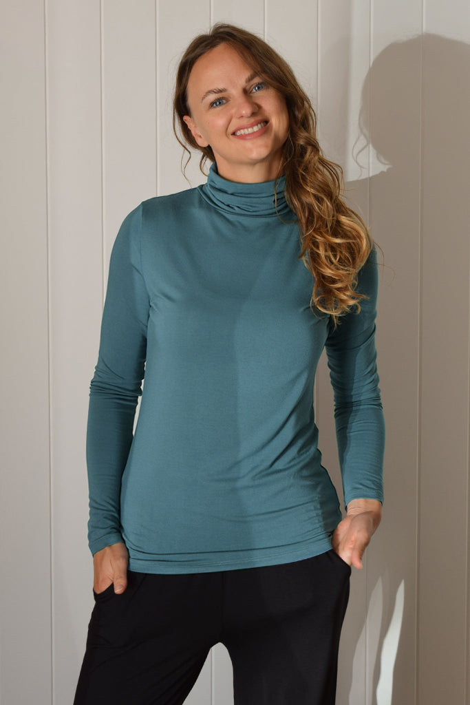 Bamboo Turtle Neck - Ocean