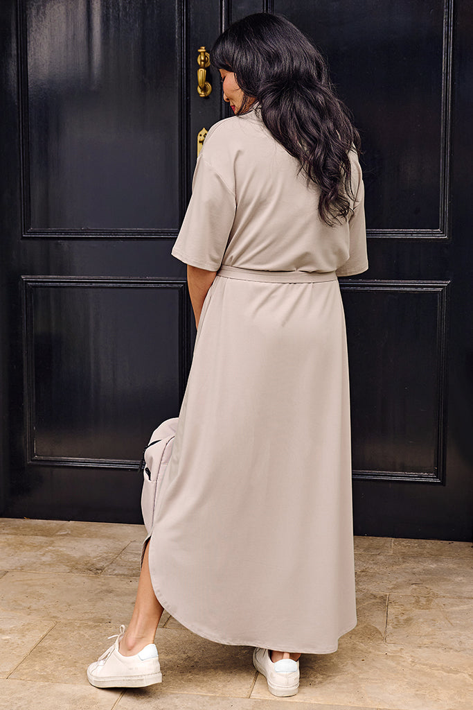 Back view of taupe short sleeve maxi dress.