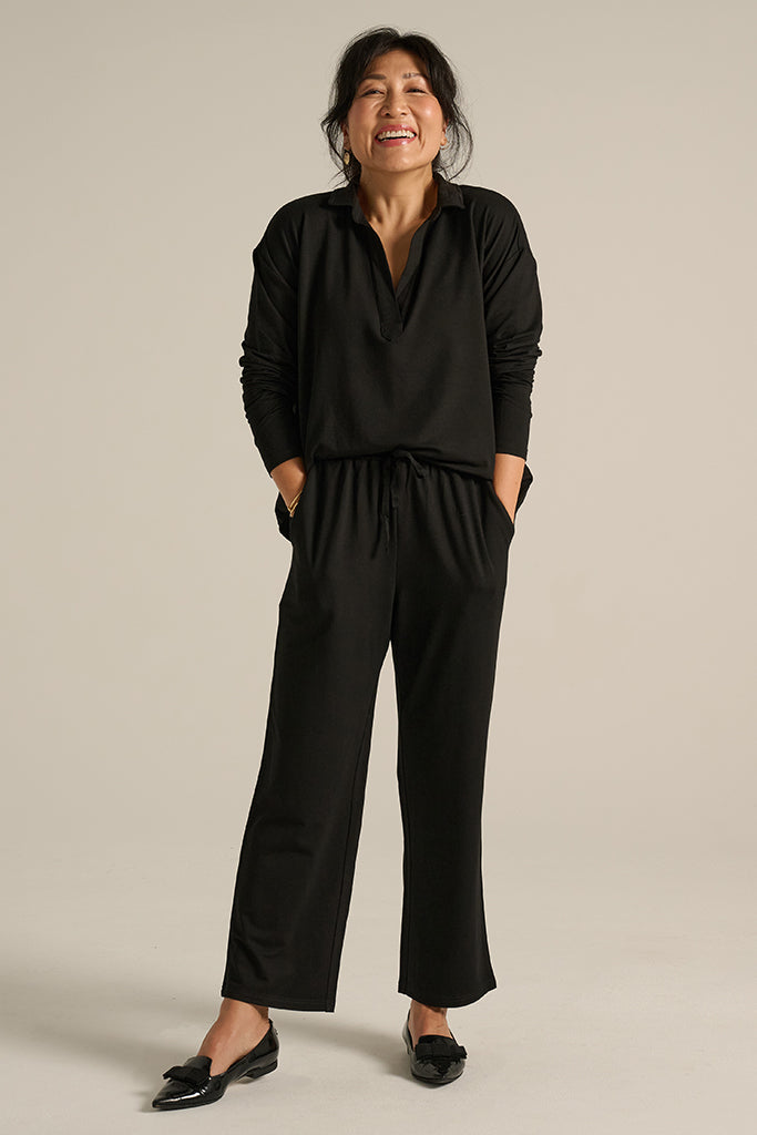 petite trackpants with straight leg and pockets