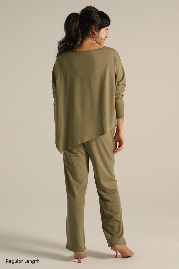 back view of the Voyager travel pants in olive colour