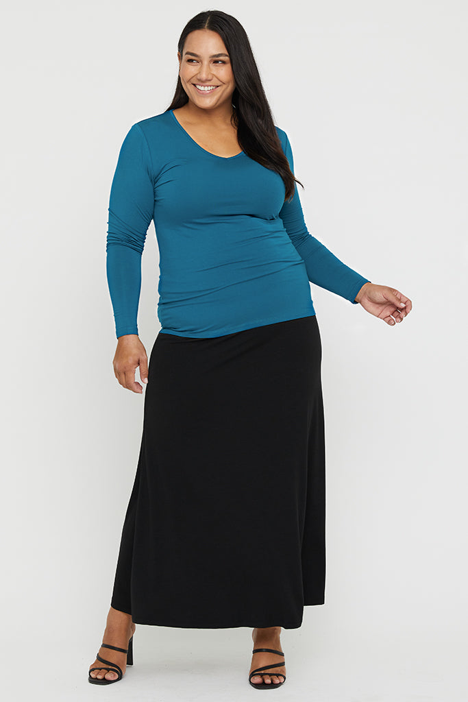 plus size black maxi skirt