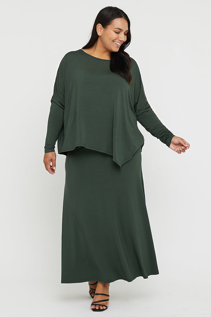 plus size longline skirt in stretchy material