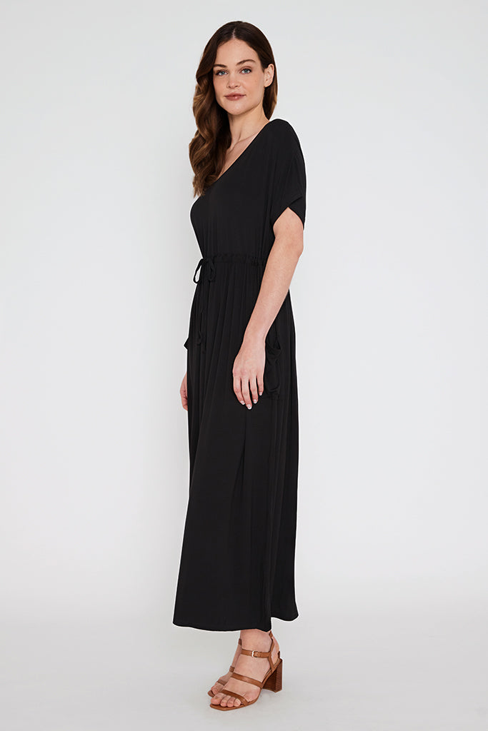 Comfortable black maxi dress made out of sustainable, soft bamboo.