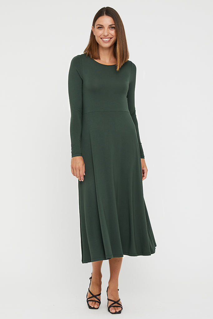 Flattering green bamboo dress for a capsule or travel wardrobe.