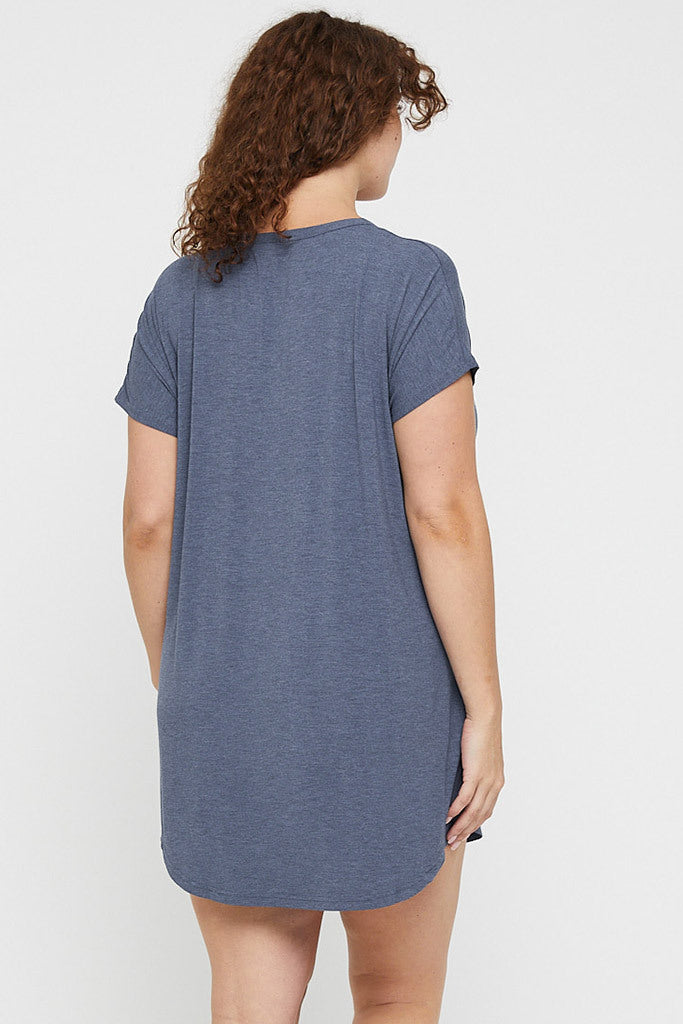 Back view of twilight marle night dress