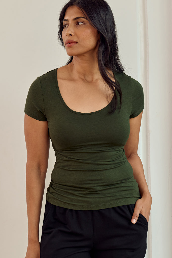 Essential Scoop Tee - Moss