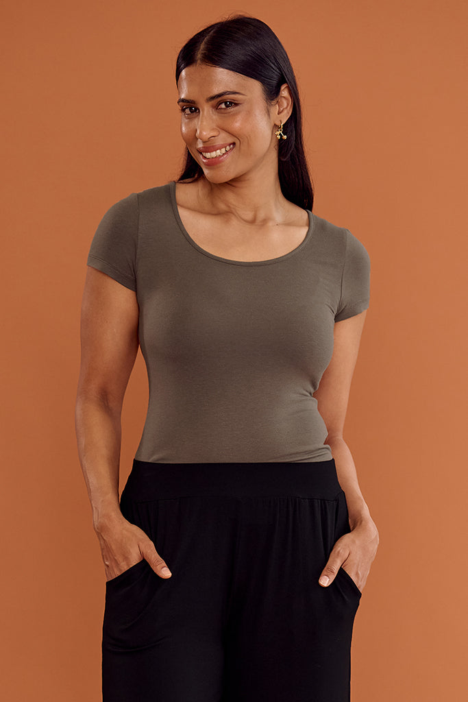 Essential Scoop Tee - Slate