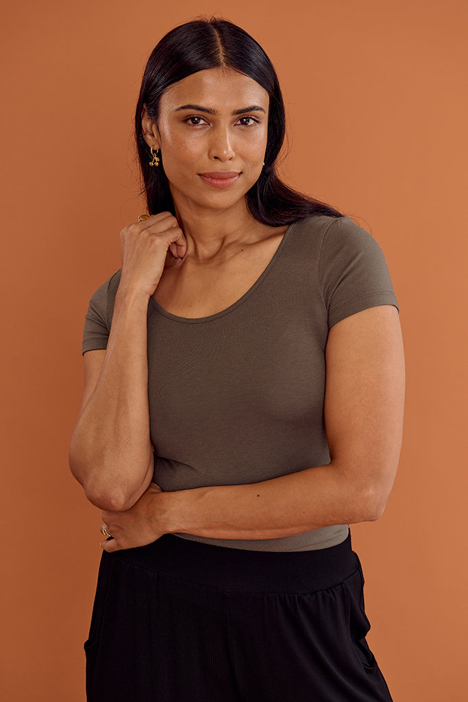 Essential Scoop Tee - Slate