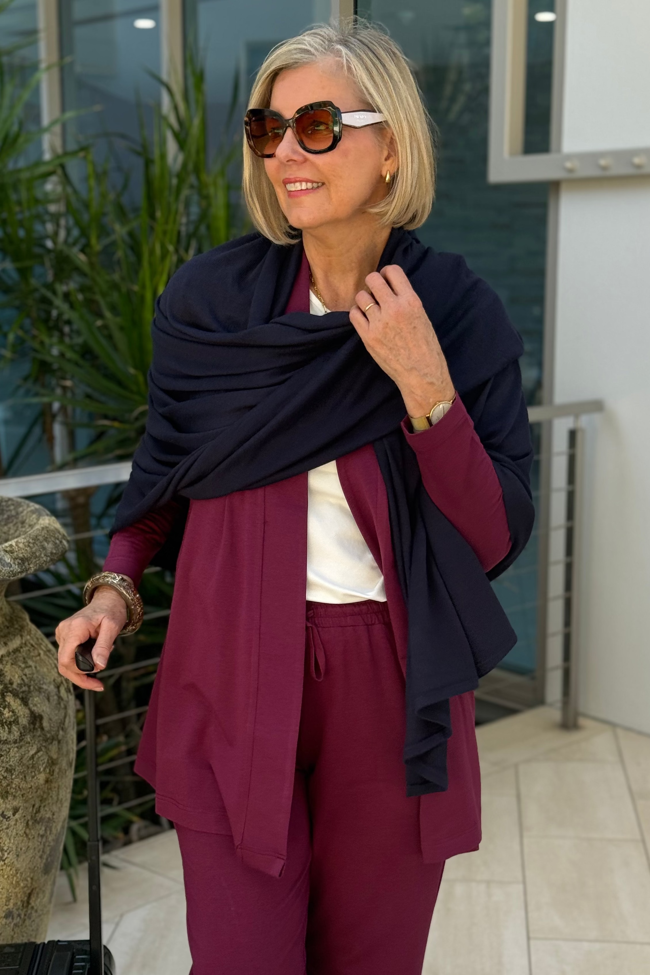 Bamboo & Recycled Cashmere Wool Travel Wrap - Dark Navy