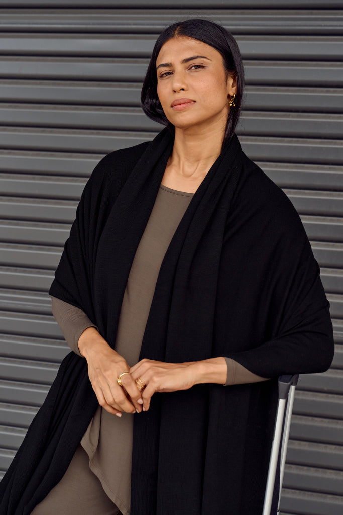 Bamboo & Recycled Cashmere Wool Travel Wrap - Black