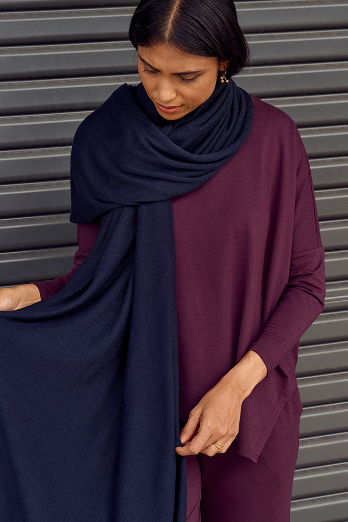 Bamboo & Recycled Cashmere Wool Travel Wrap - Dark Navy