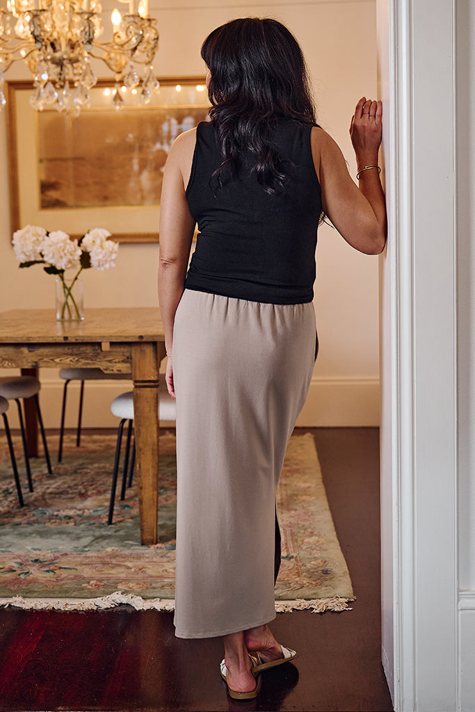 Voyager Skirt -Taupe