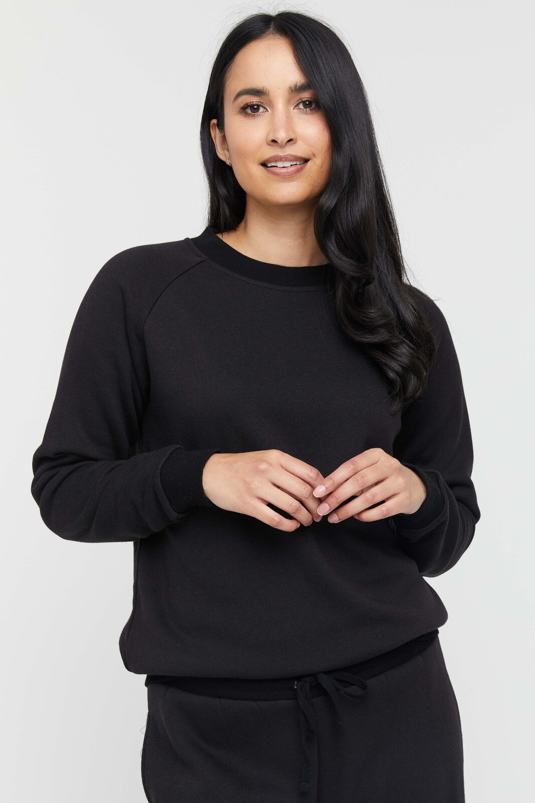 Bamboo Raglan Top - Black | Bamboo Body